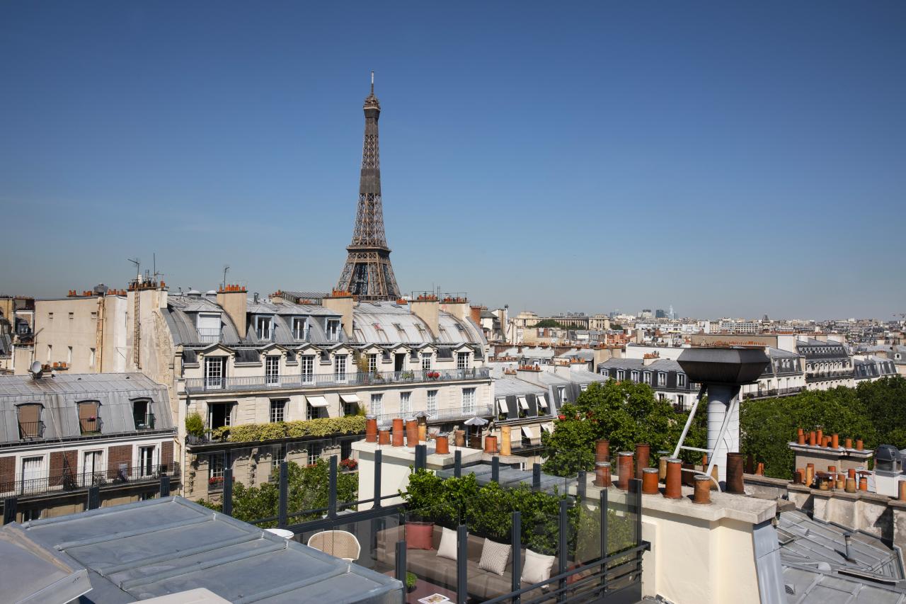 Rayz Eiffel - Rooftop